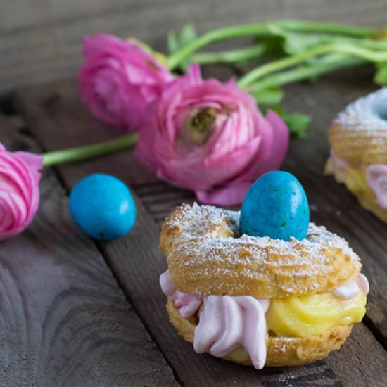 Rezeptbild: Windbeutel mit Vanillecreme und Himbeerrahm