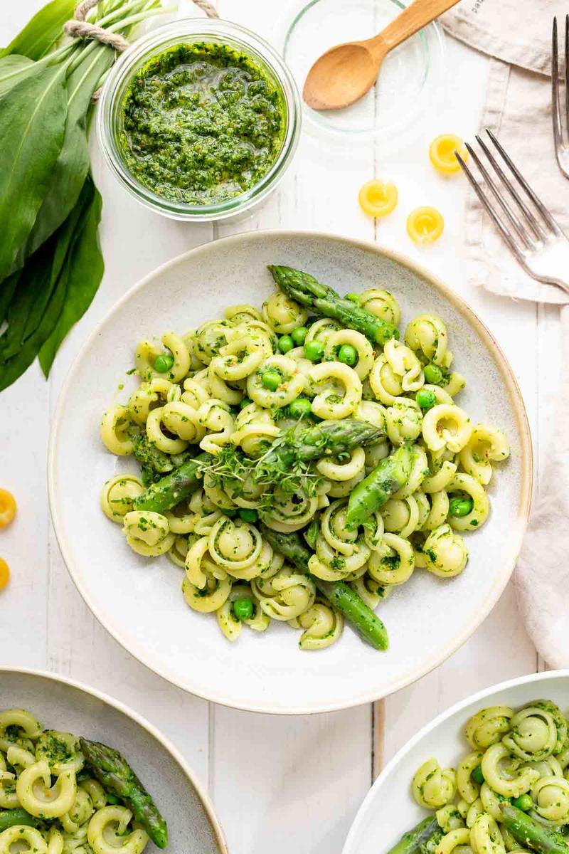 Rezeptbild: Bärlauch Pesto mit Haselnüssen