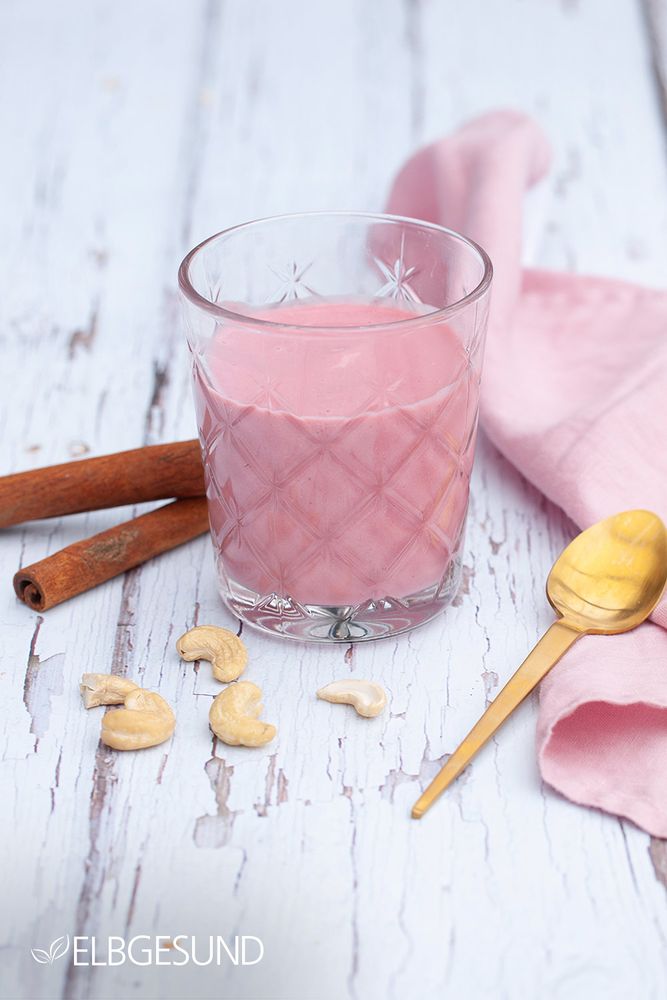 Rezeptbild: Rote Bete Latte oder Red Velvet – unbedingt einen Versuch wert!