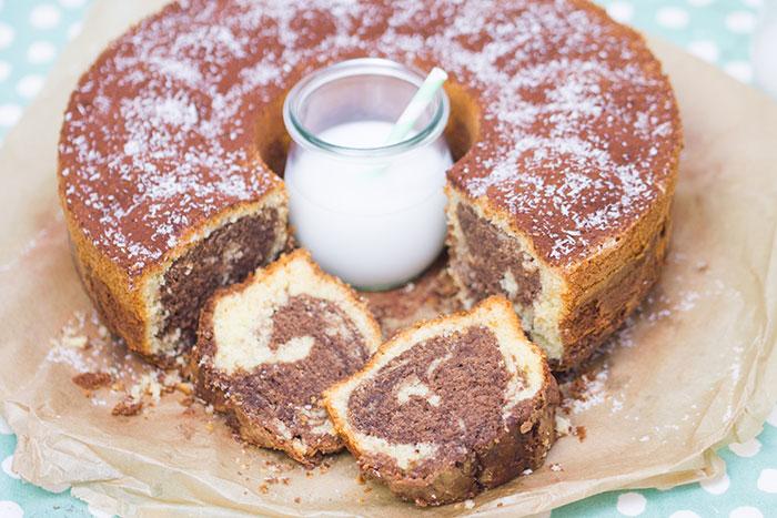 Rezeptbild: Kokos-Nutella-Marmorkuchen