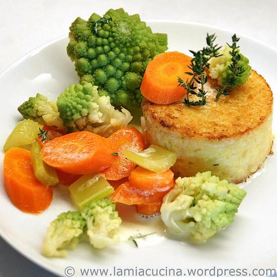 Rezeptbild: Risottoküchlein mit Gemüse