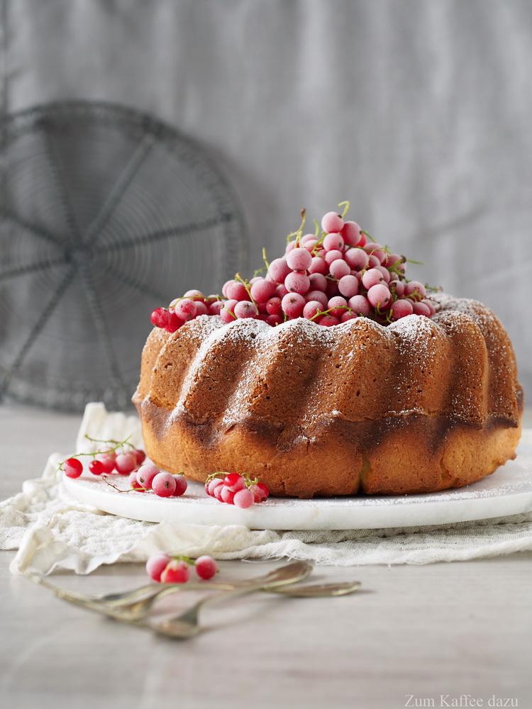 Rezeptbild: Crème Fraîche-Gugelhupf mit Vanille