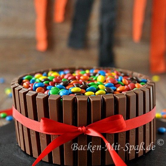Rezeptbild: Kitkat M&M's Torte
