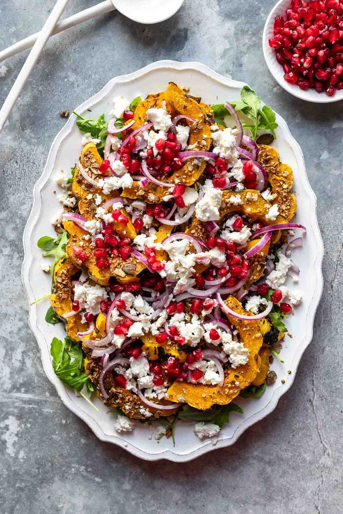 Rezeptbild: Kürbissalat mit Fetakäse und Granatapfel