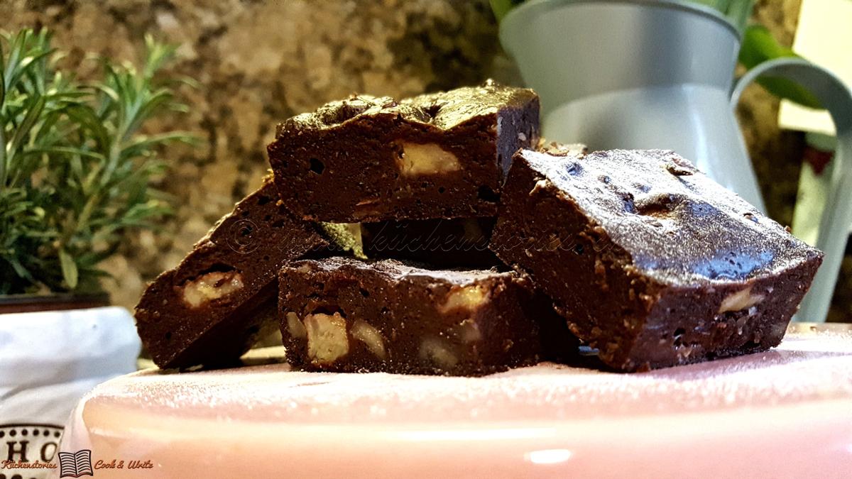 Rezeptbild: Bananen-Nussbrownies