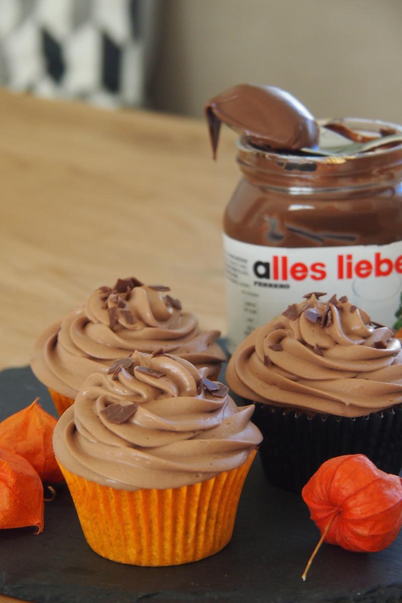 Rezeptbild: Cupcakes mit Haselnusssponge und Nutellafrosting