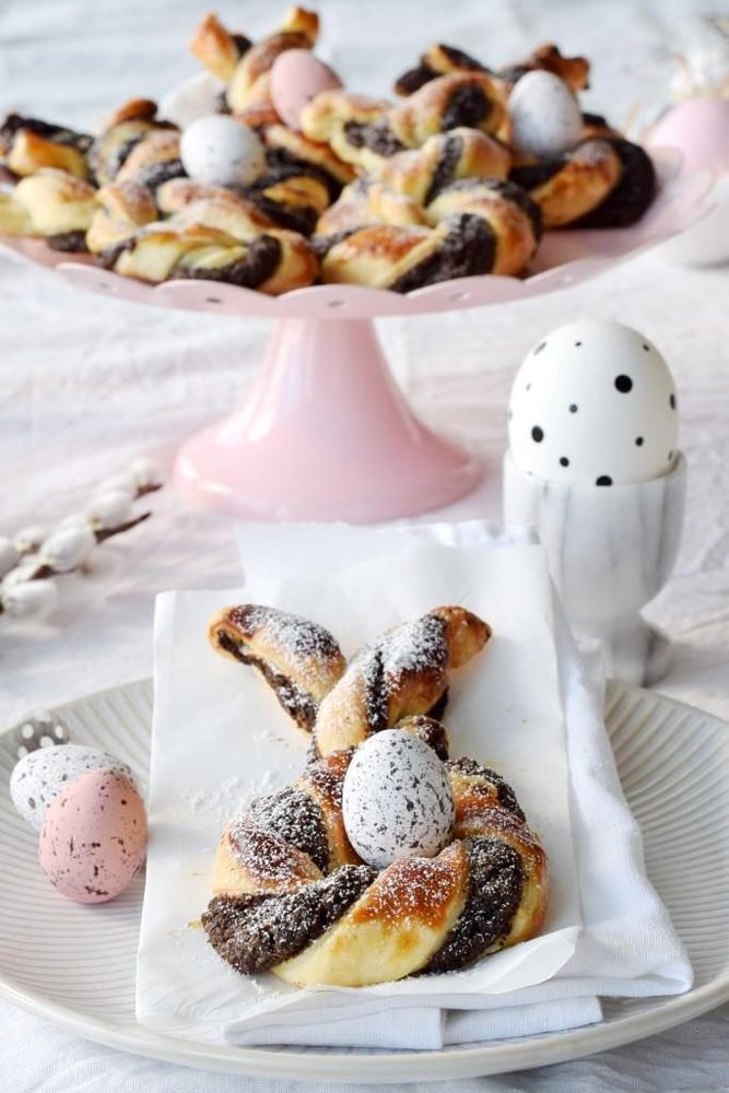 Rezeptbild: Blätterteig-Hasen mit Mohn-Orangen-Füllung