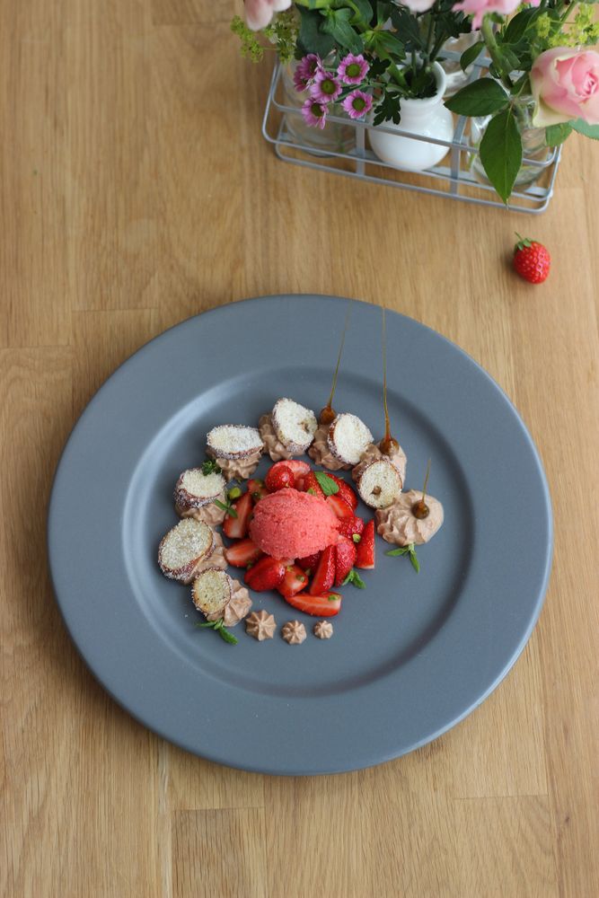 Rezeptbild: Brezel-Dessert: Schokolade – Brezel – Erdbeere