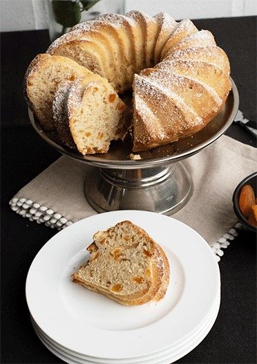 Rezeptbild: Aprikosen-Nuss-Gugelhupf