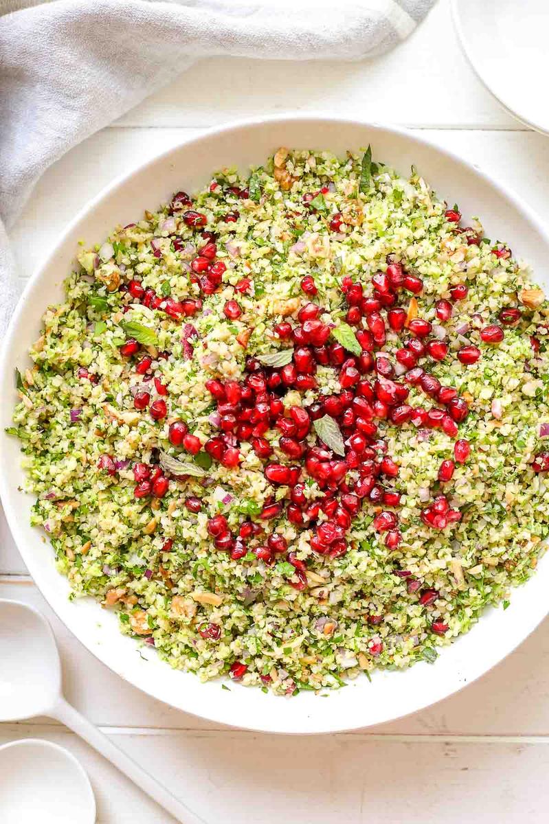 Rezeptbild: Brokkoli Taboulé mit gerösteten Nüssen