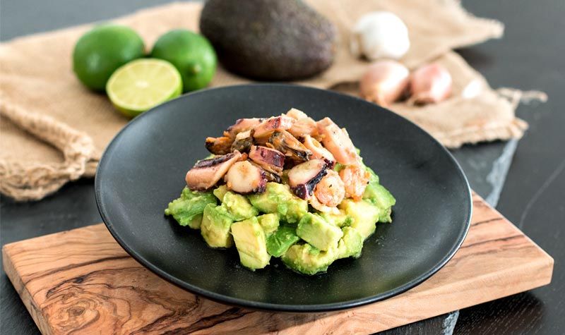 Rezeptbild: Meeresfrüchte-Avocado-Salat
