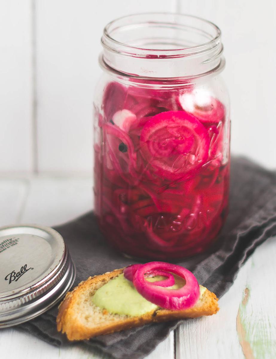 Rezeptbild: Eingelegte Rote Zwiebeln - Pickled Red Onions