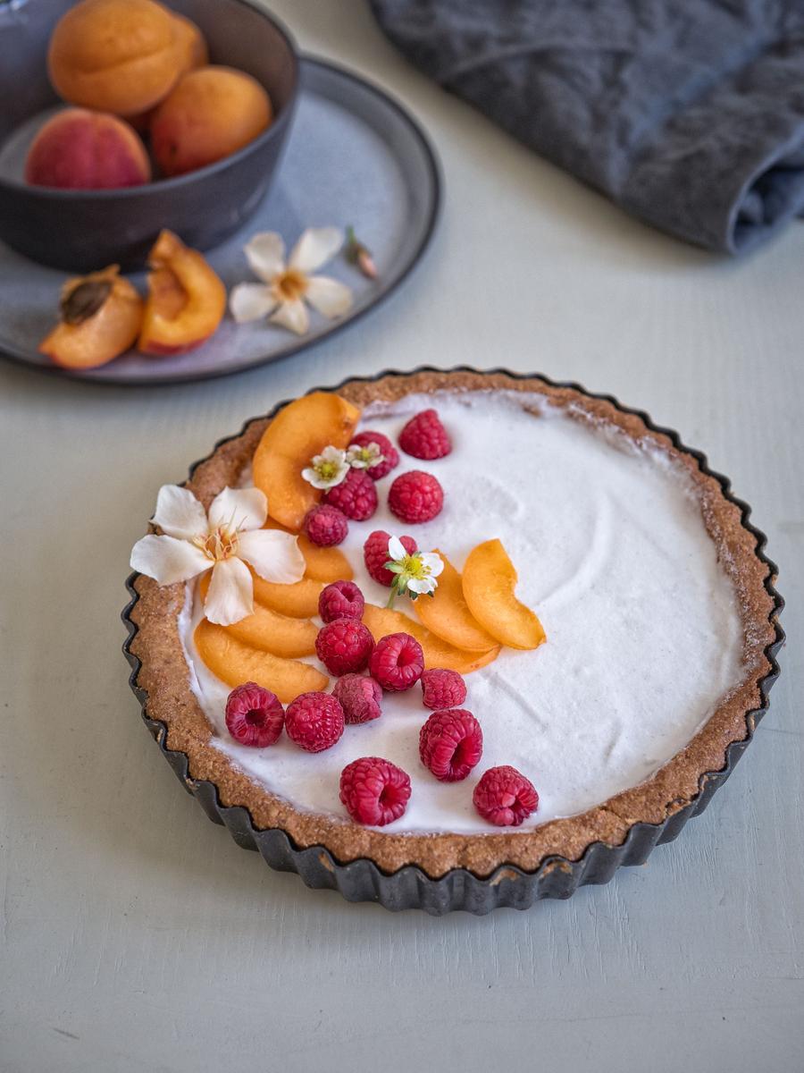 Rezeptbild: Sommertarte mit frischkäsesahne- glutenfrei und vegan 