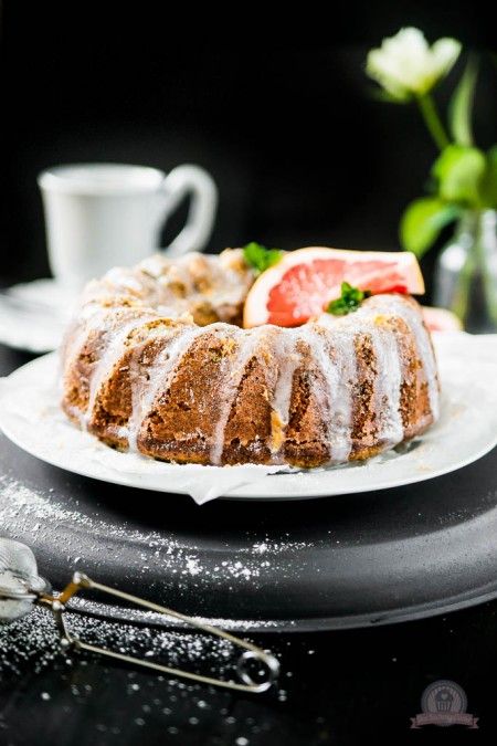 Rezeptbild: Mohn Grapefruit Gugelhupf