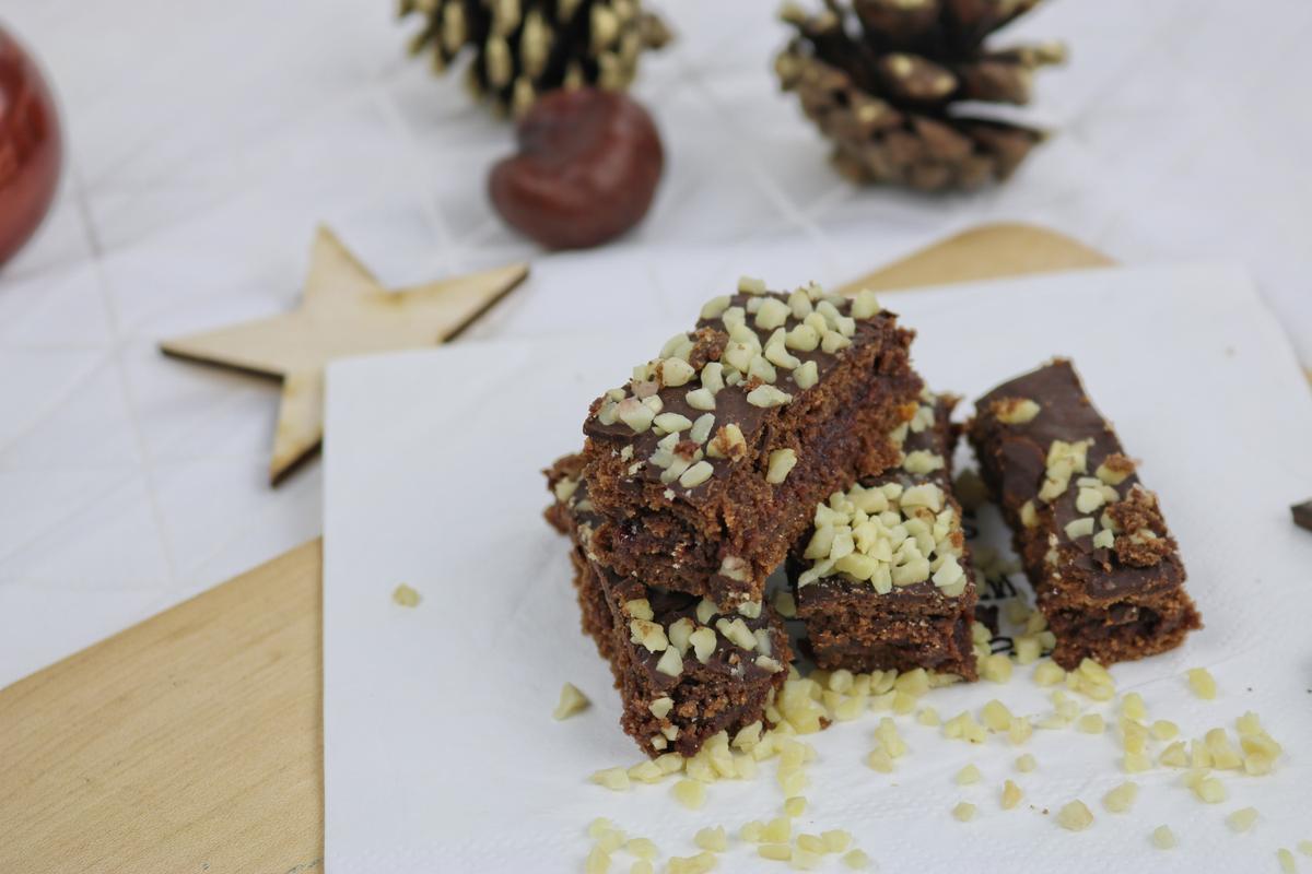 Rezeptbild: Schokoladenbrot mit Kirschmarmelade