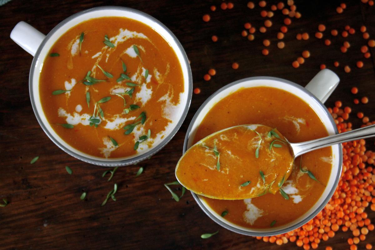 Rezeptbild: Fruchtige Orangen-Linsen-Suppe