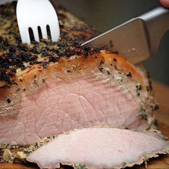 Rezeptbild: Schweinebraten mit viel Knoblauch und Salbei