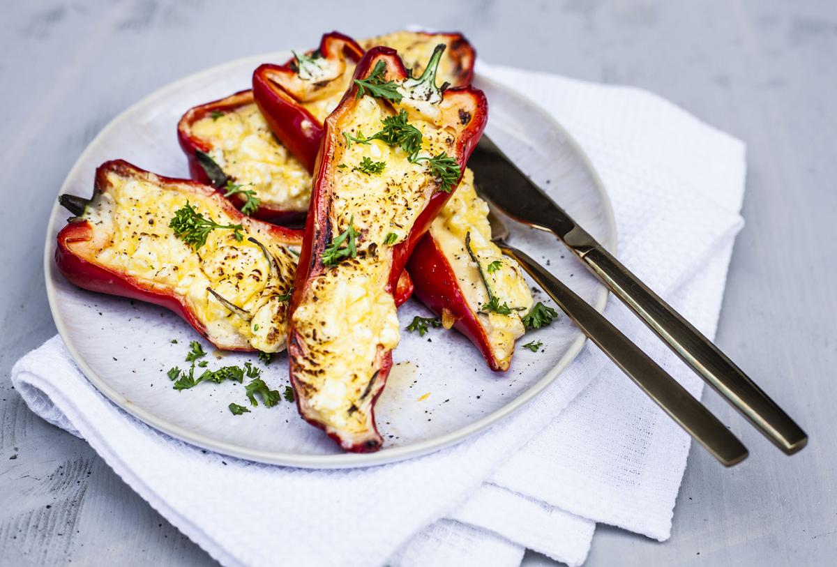 Rezeptbild: Gefüllte Spitzpaprika vom Grill