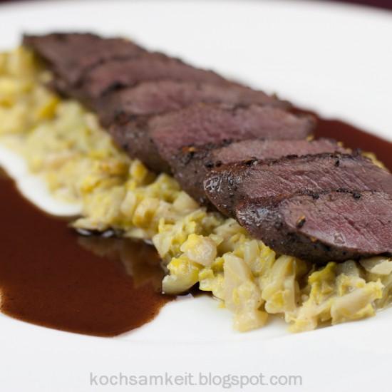 Rezeptbild: Hasenrückenfilet mit Rosenkohlpüree