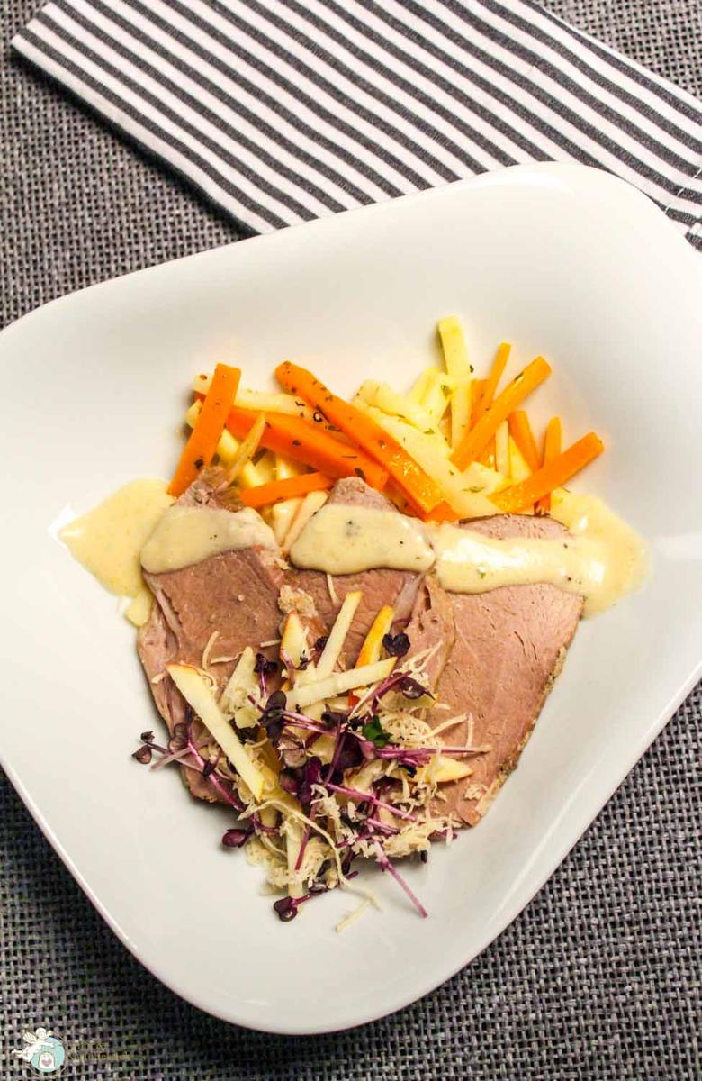 Rezeptbild: Tafelspitz mit Wurzelgemüse und Meerrettichsoße