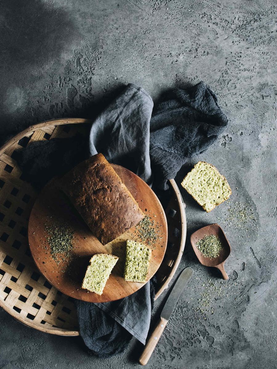 Rezeptbild: BÄRLAUCH-TOAST MIT DINKEL