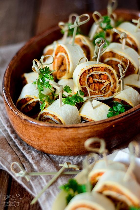 Rezeptbild: Vegane Tortillaröllchen mit Karotten-Bohnencreme