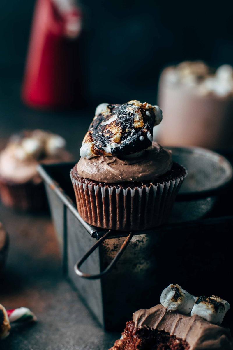 Rezeptbild: PERFECT HOT CHOCOLATE CUPCAKES
