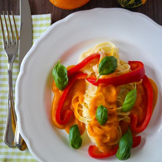Rezeptbild: Kürbis-Tagliatelle mit Paprika