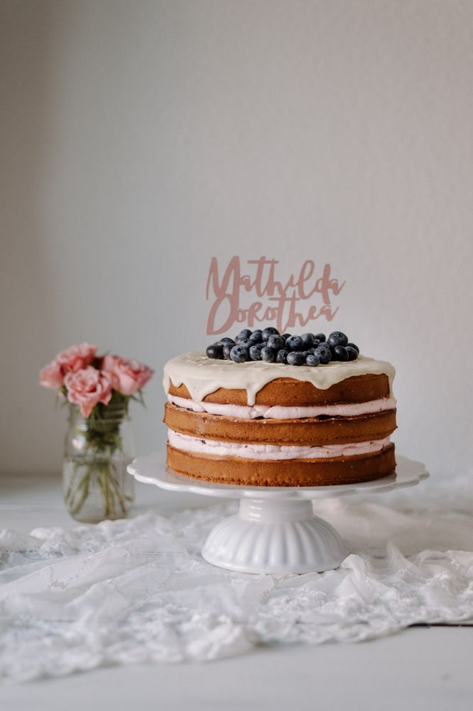 Rezeptbild: „NAKED-DRIP-CAKE“ MIT ZITRONE UND BLAUBEEREN