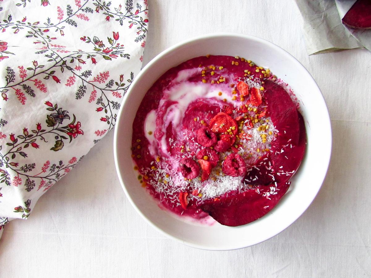 Rezeptbild: Pink Porridge mit Roter Beete und Vanille