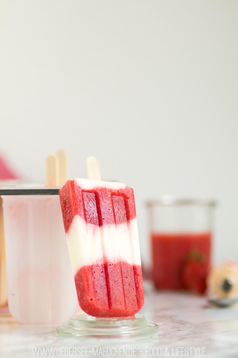 Rezeptbild: Erdbeer-Eis am Stiel ohne Eischmaschine und Zucker