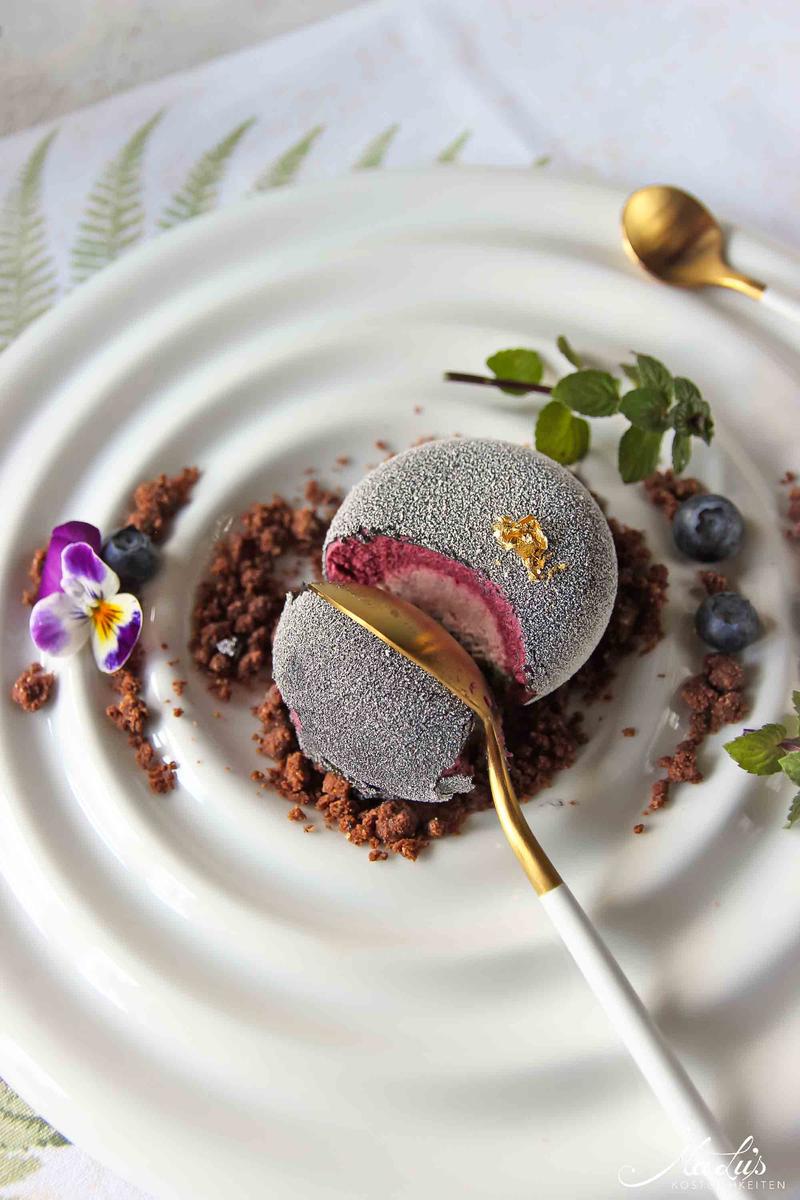 Rezeptbild: Blueberry Stone Törtchen in zwei Varianten