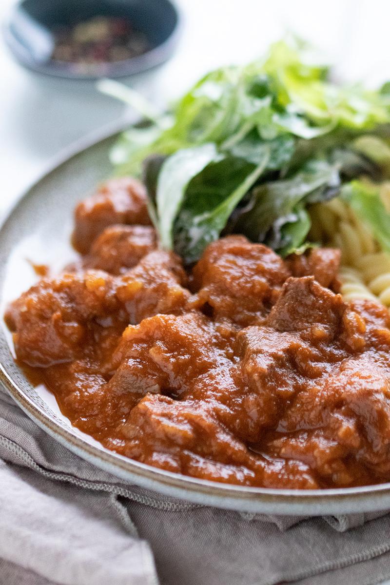 Rezeptbild: Ungarisches Gulasch ohne Paprika