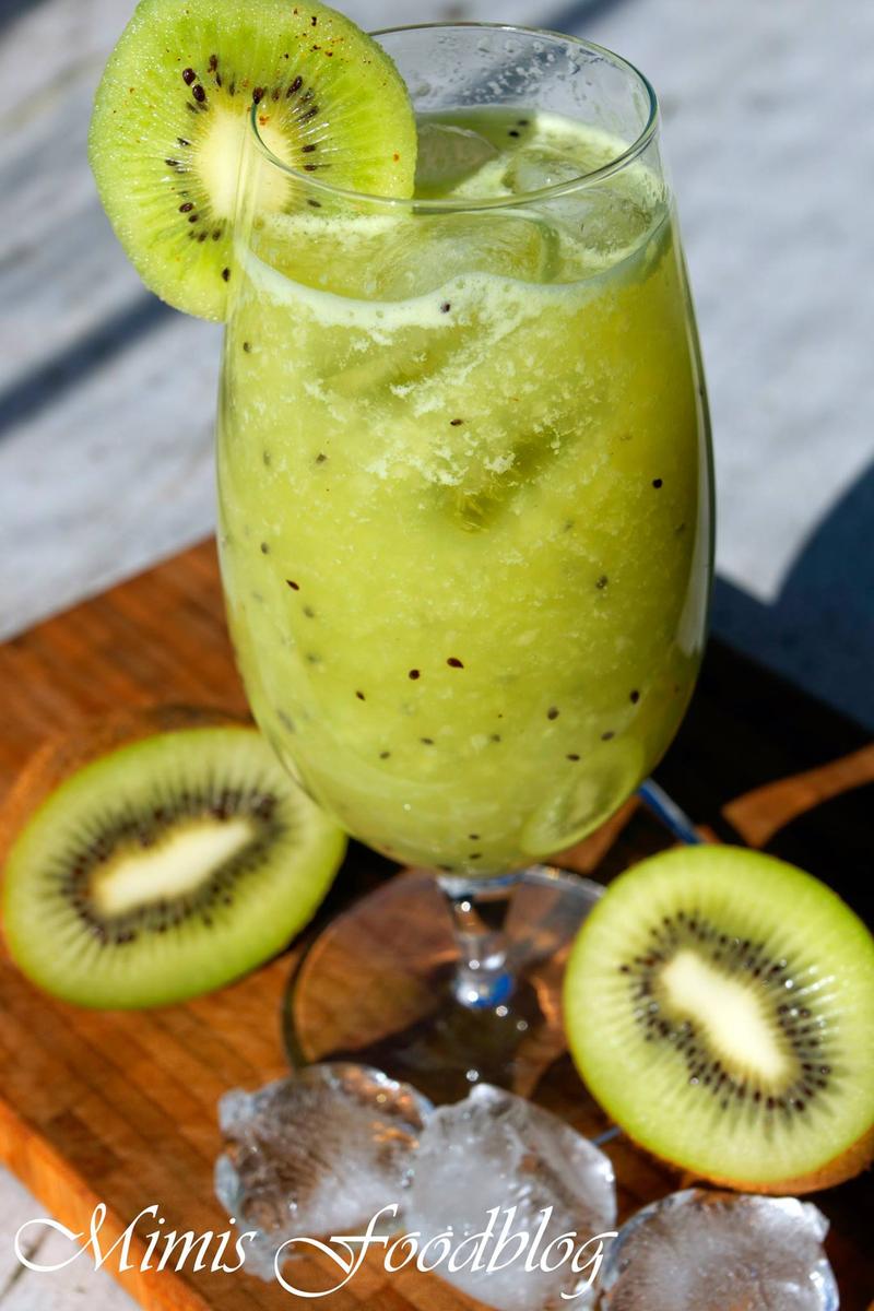 Rezeptbild: Kiwi-Limonade mit Grapefruit und Holunder 
