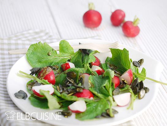 Rezeptbild: Radieschen-Grün-Salat – hier wird alles verwertet, schmeckt einfach wunderbar!