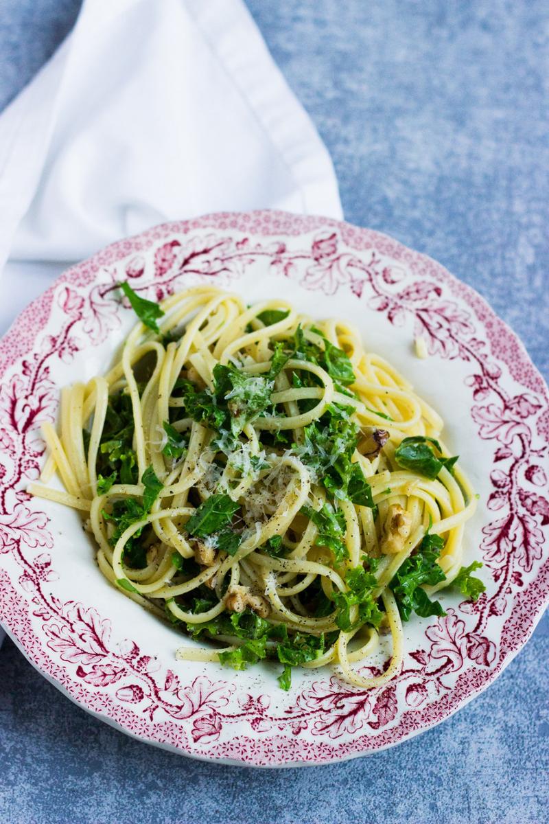 Rezeptbild: Spaghetti mit Grünkohl-Pesto und Walnüssen