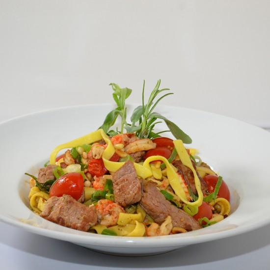 Rezeptbild: Surf ‘n’ turf ‘n’ pasta