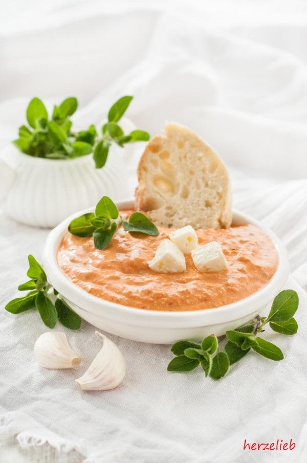 Rezeptbild: Paprika-Feta-Dip