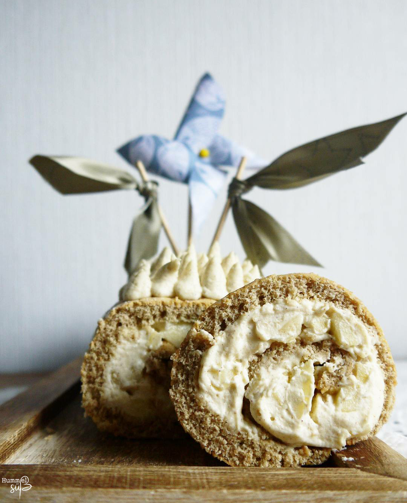 Rezeptbild: Gewürz-Apfel Biskuitrolle, mit Zimt-Mascarpone