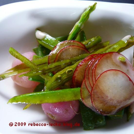 Rezeptbild: Roher und gekochter Radieschensalat