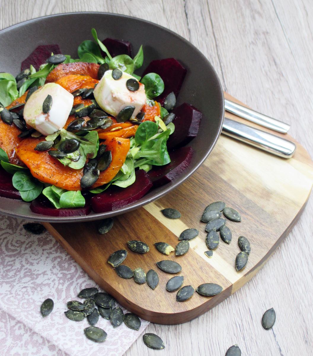 Rezeptbild: Lauwarmer Wintersalat mit Rote Beete und Kürbis