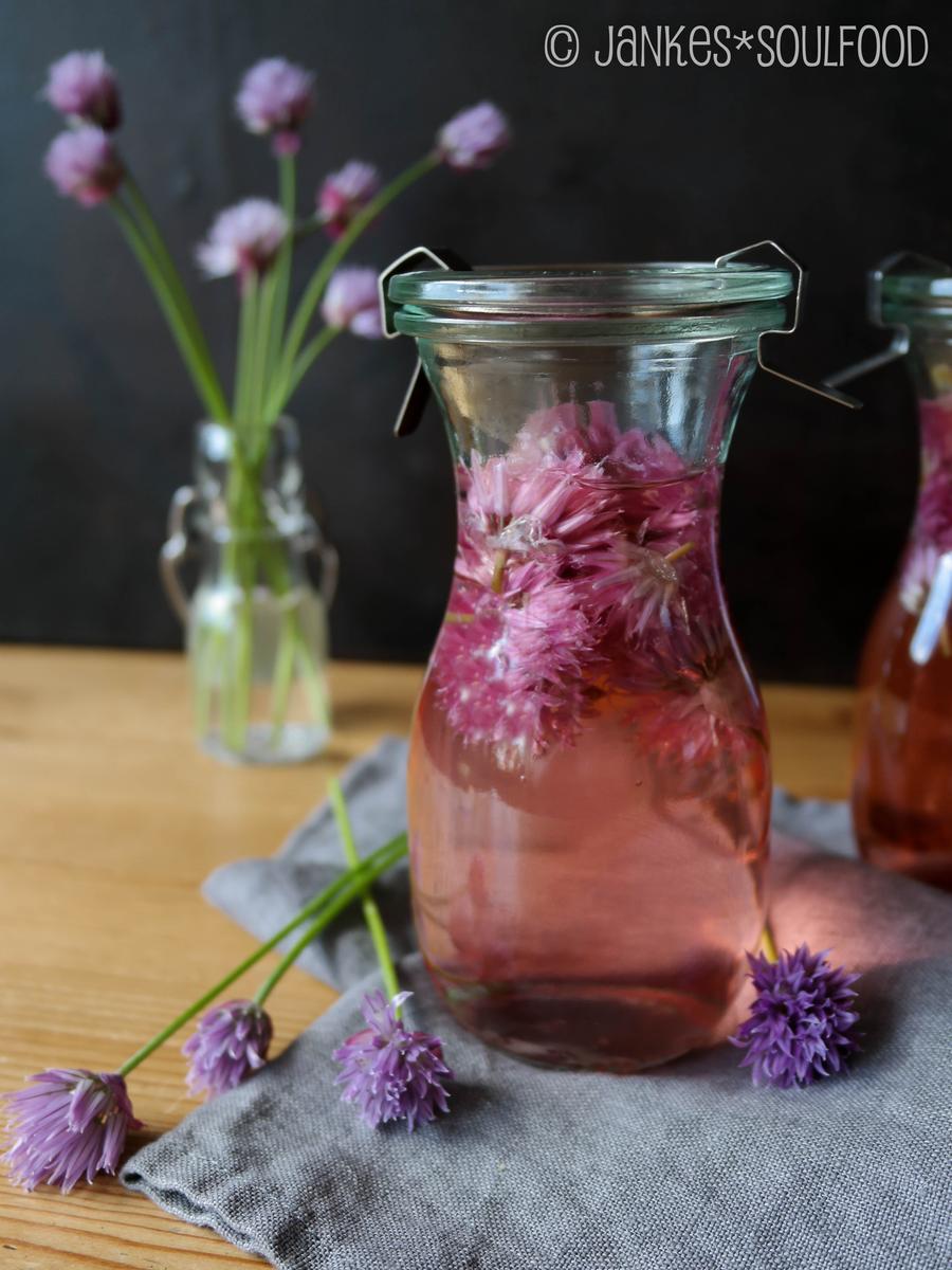 Rezeptbild: Schnittlauchblüten-Essig