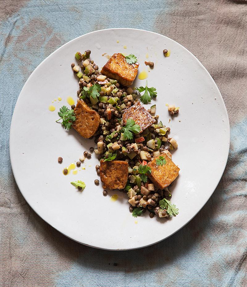 Rezeptbild: Linsensalat mit karamellisiertem Tofu