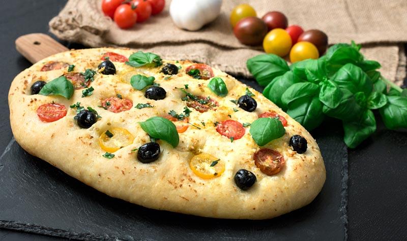 Rezeptbild: Luftig leichte Focaccia mit Tomaten