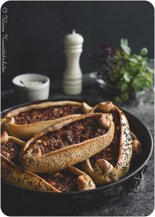 Rezeptbild: Kıymalı Pide 