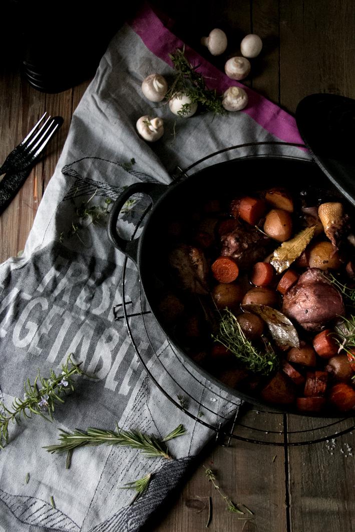 Rezeptbild: Coq au Vin (Hühnchen in Rotwein)