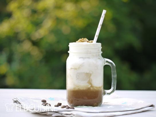 Rezeptbild: Nicht nur bei sommerlichen Temperaturen genau das Richtige: Tiramisu-Frappuccino!