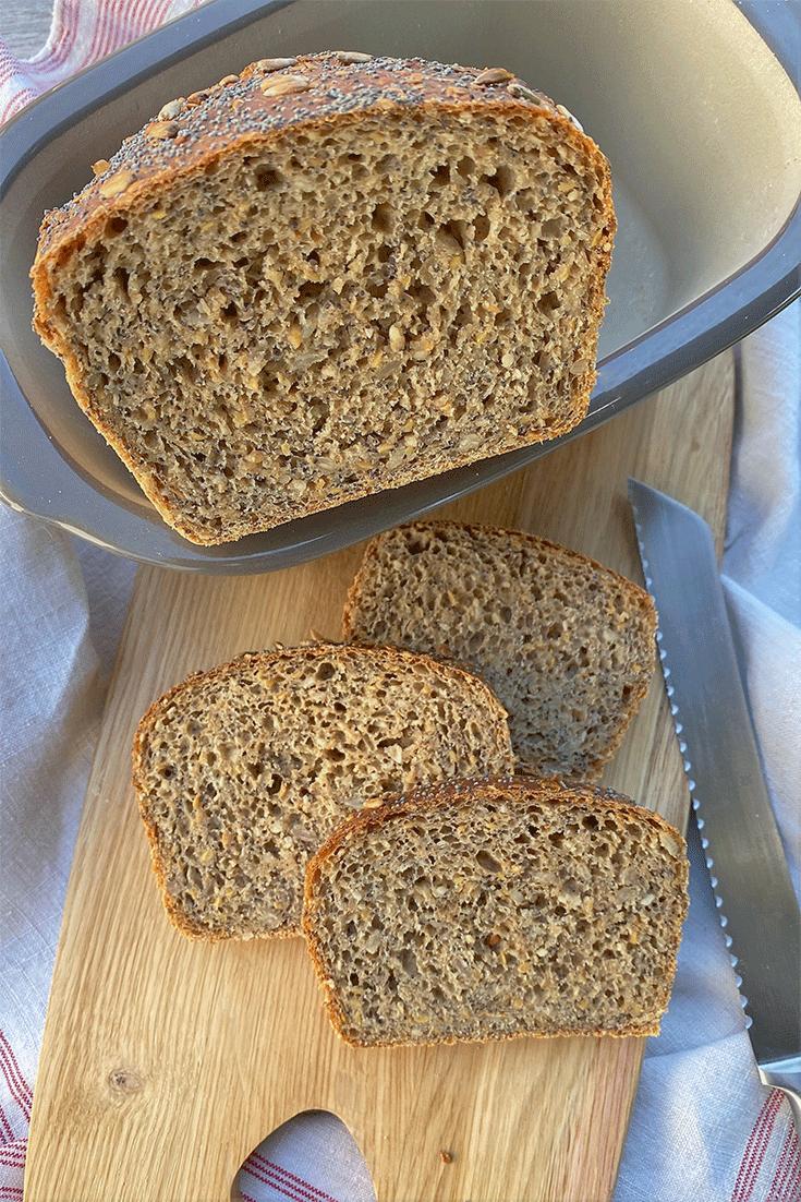 Rezeptbild: Kleines Körnerbrot aus dem Topf