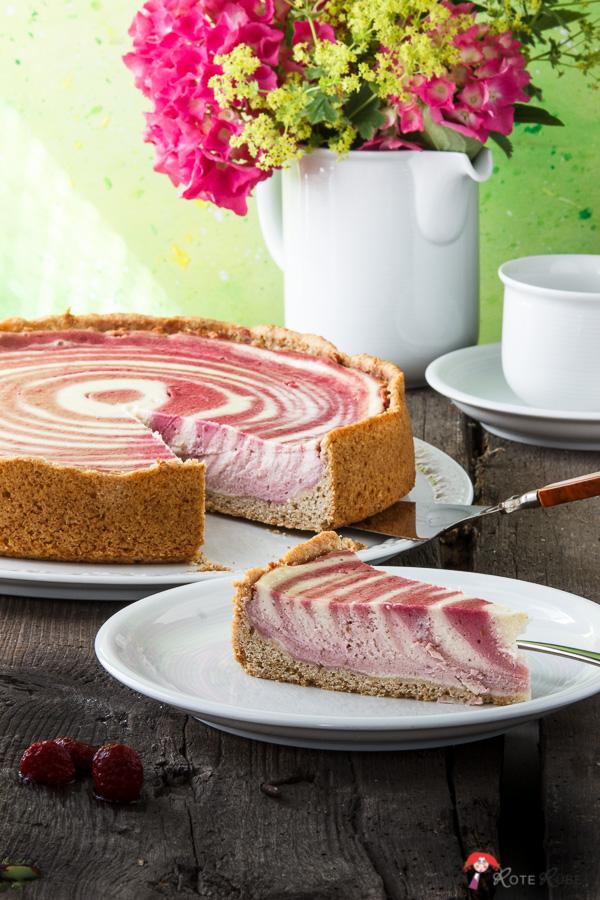 Rezeptbild: Himbeer-Hula-Hupp-Käsekuchen