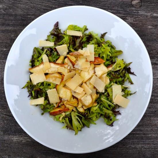 Rezeptbild: Salat mit Steinpilzen & Parmesan
